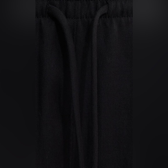 Dynamite Black Wide Leg Pants - Picture 3 of 4